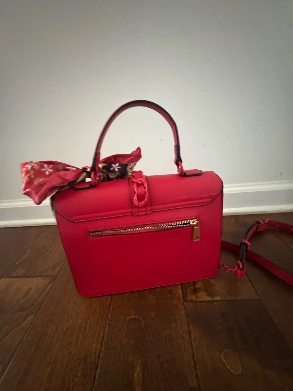 Aldo 10 structured